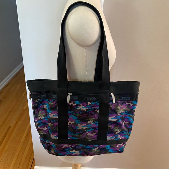 Lesportsac Handbags - LESPORTSAC in a camo pattern. GUC